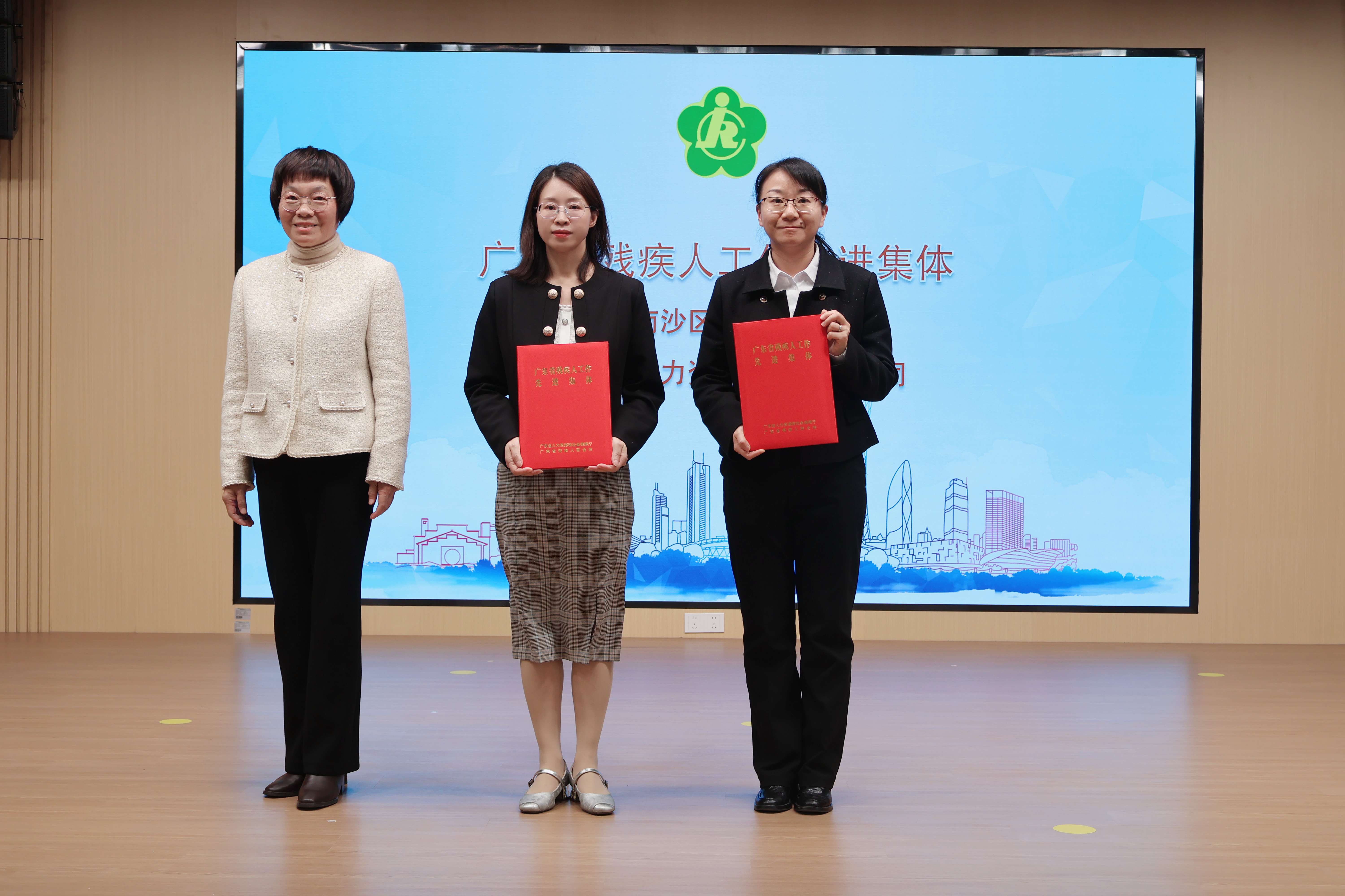 698944df4f85b.jpg IMG_1782.jpg